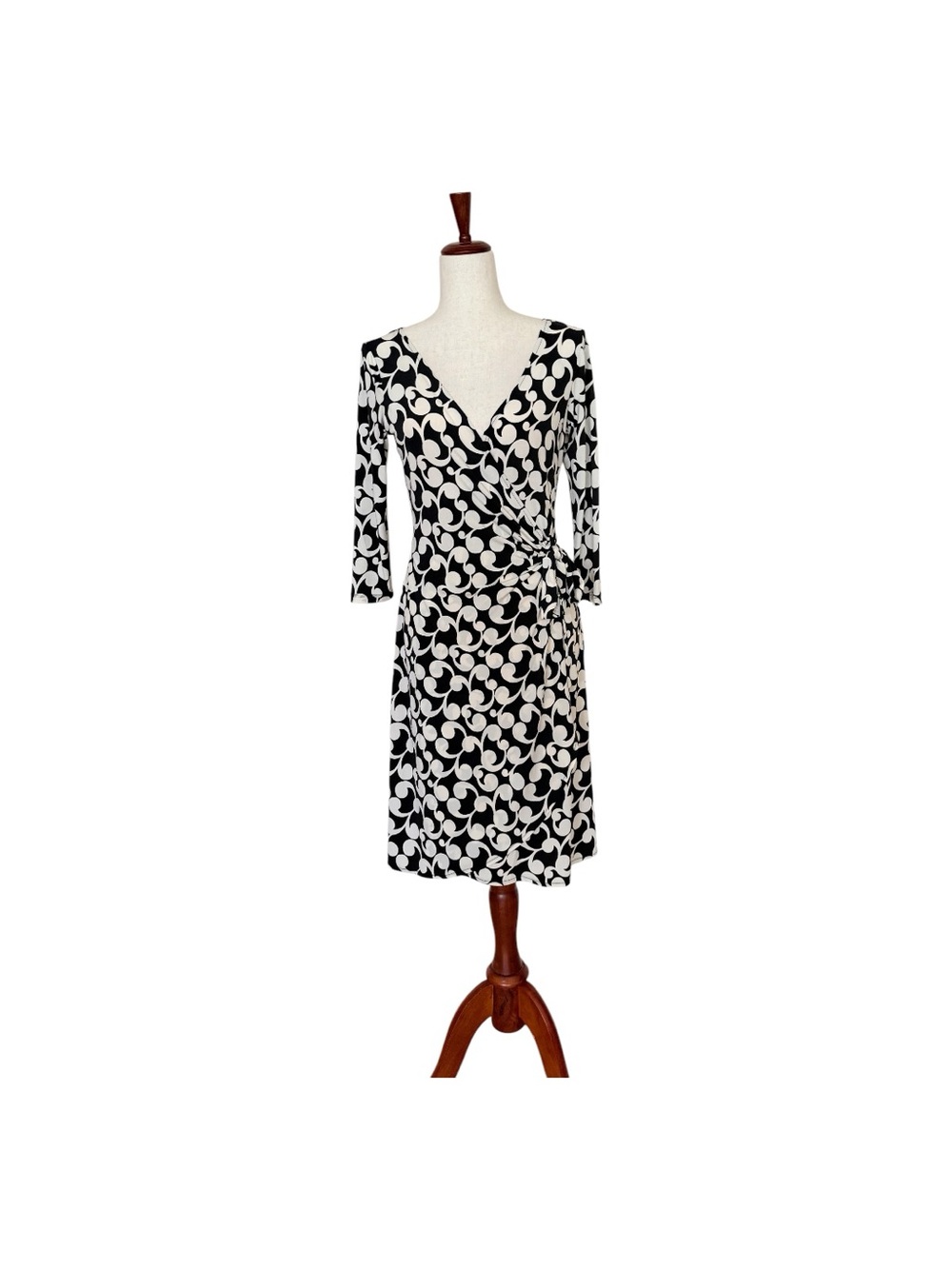 London Times. Black White Wrap Midi Dress 3/4 Length Sleeves V-Neck Size 8